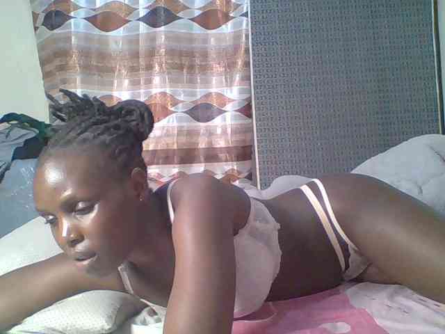 Hot-sexy-bitch webcam