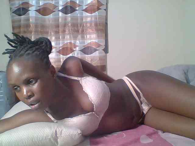 Hot-sexy-bitch webcam