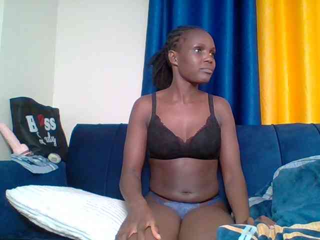 Hot-sexy-bitch webcam