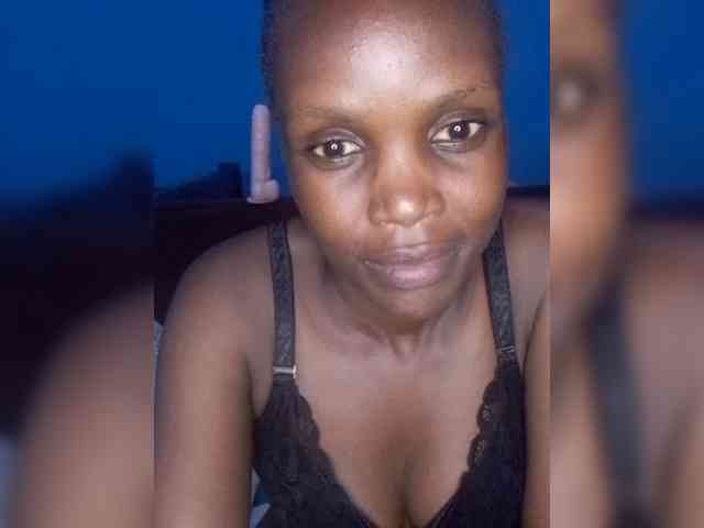 Hot-sexy-bitch webcam