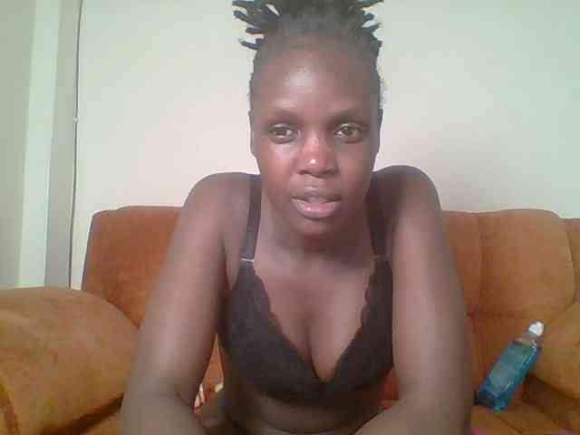 Hot-sexy-bitch webcam