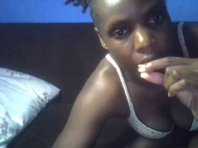 Hot-sexy-bitch webcam