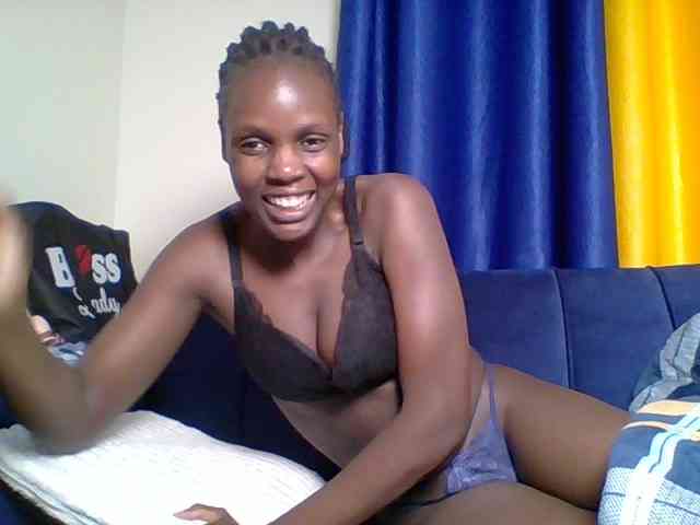 Hot-sexy-bitch webcam