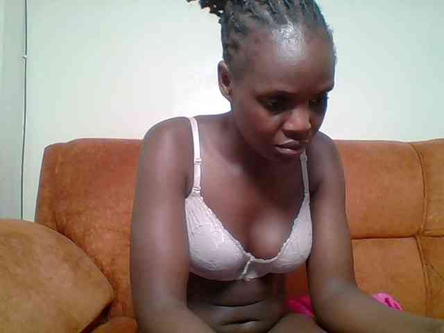 Hot-sexy-bitch webcam