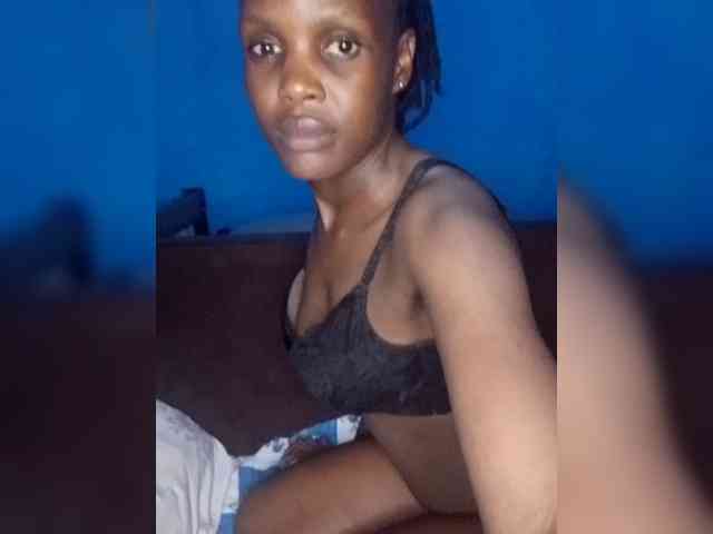 Hot-sexy-bitch webcam