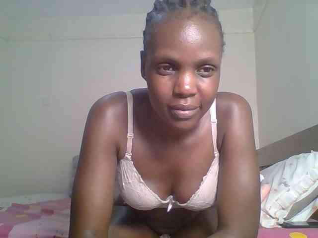 Hot-sexy-bitch webcam