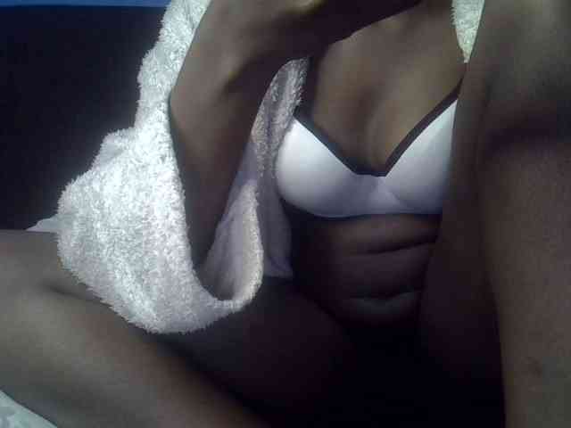 Hot-sexy-bitch webcam