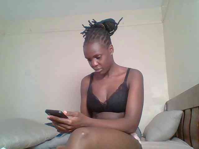 Hot-sexy-bitch webcam