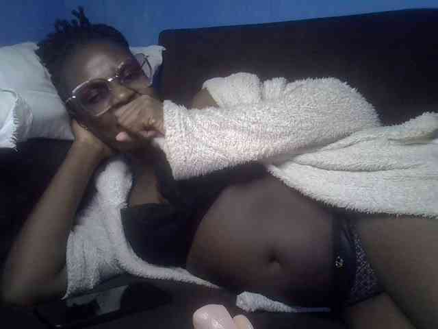 Hot-sexy-bitch webcam