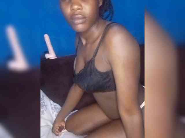 Hot-sexy-bitch webcam