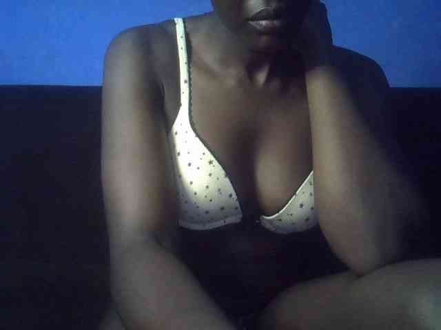 Hot-sexy-bitch webcam