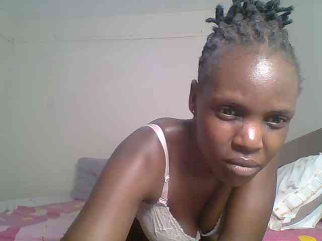 Hot-sexy-bitch webcam