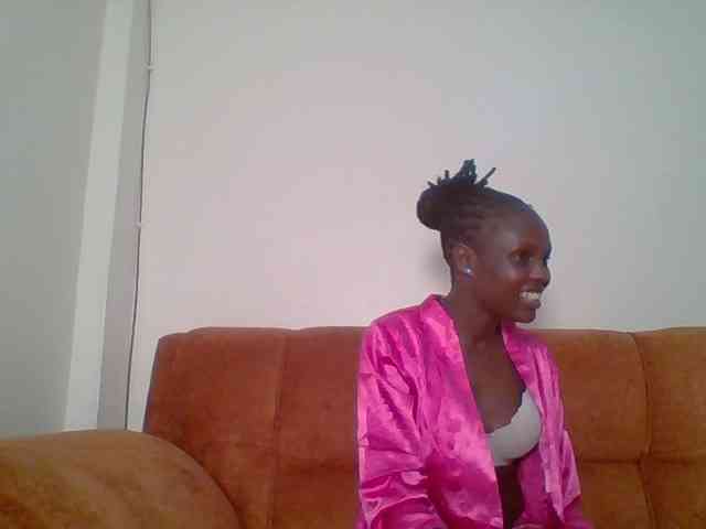 Hot-sexy-bitch webcam