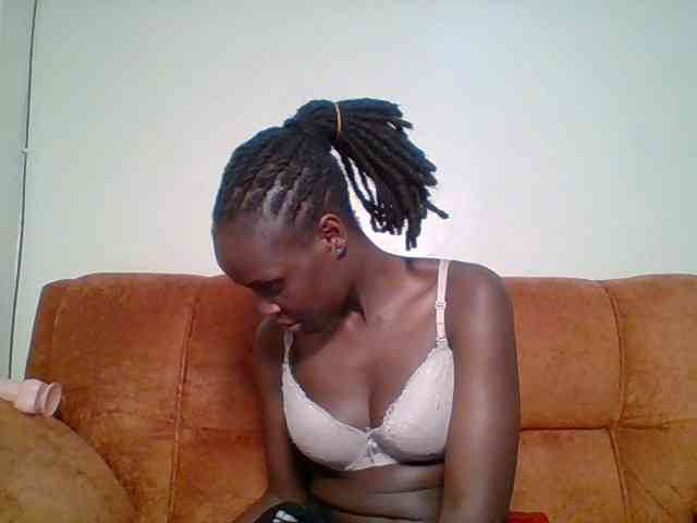 Hot-sexy-bitch webcam