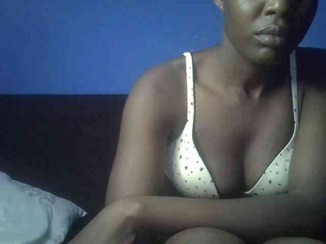 Hot-sexy-bitch webcam