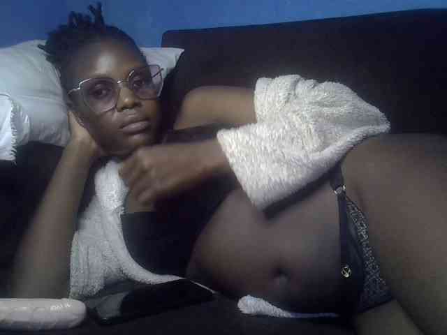 Hot-sexy-bitch webcam