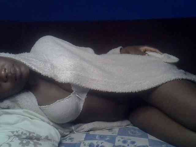 Hot-sexy-bitch webcam