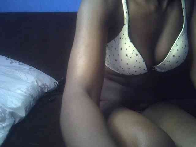 Hot-sexy-bitch webcam