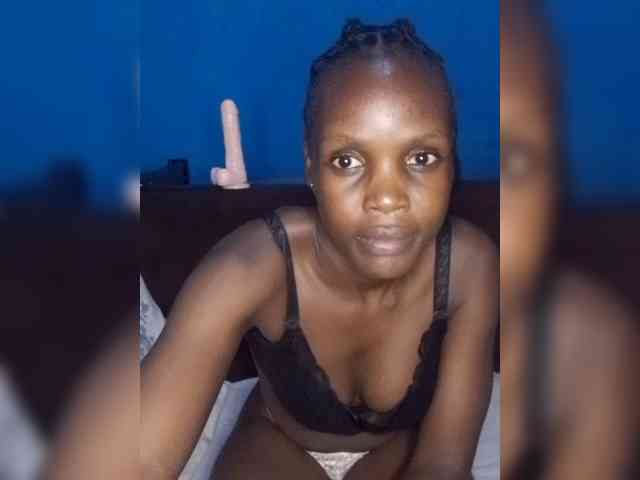 Hot-sexy-bitch webcam