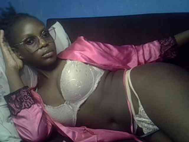 Hot-sexy-bitch webcam