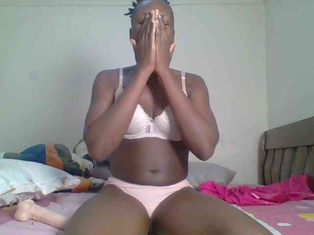 Hot-sexy-bitch webcam