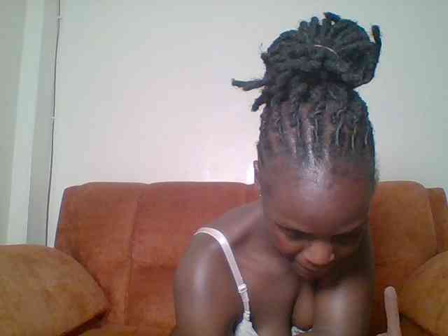 Hot-sexy-bitch webcam