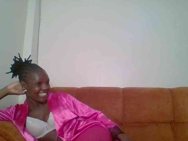 Hot-sexy-bitch webcam