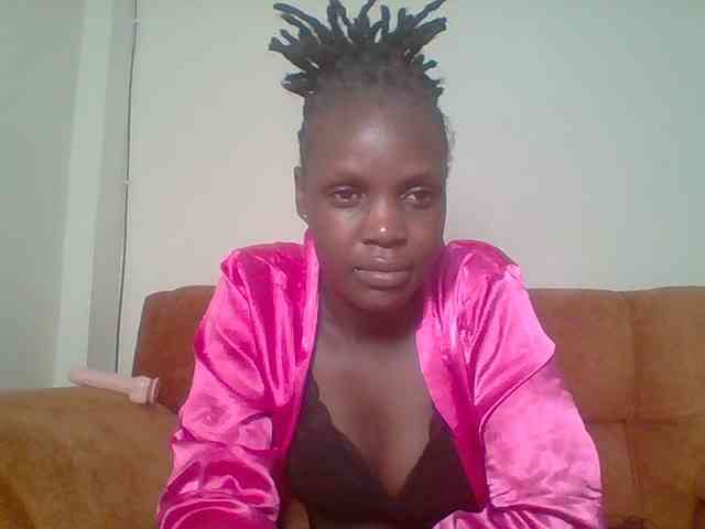 Hot-sexy-bitch webcam