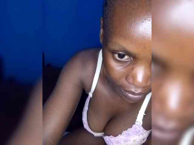 Hot-sexy-bitch webcam