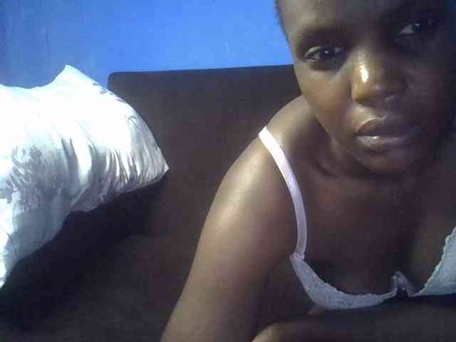 Hot-sexy-bitch webcam