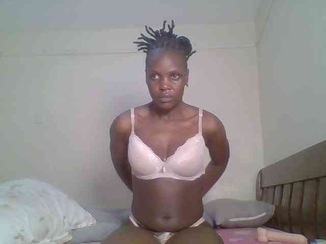 Hot-sexy-bitch webcam