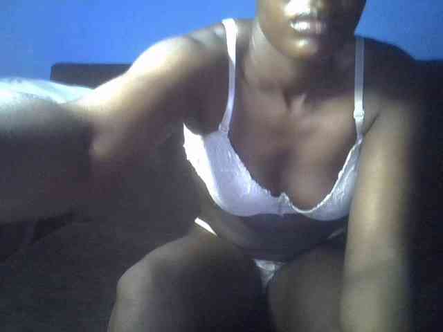 Hot-sexy-bitch webcam