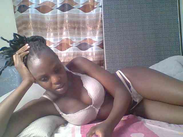 Hot-sexy-bitch webcam