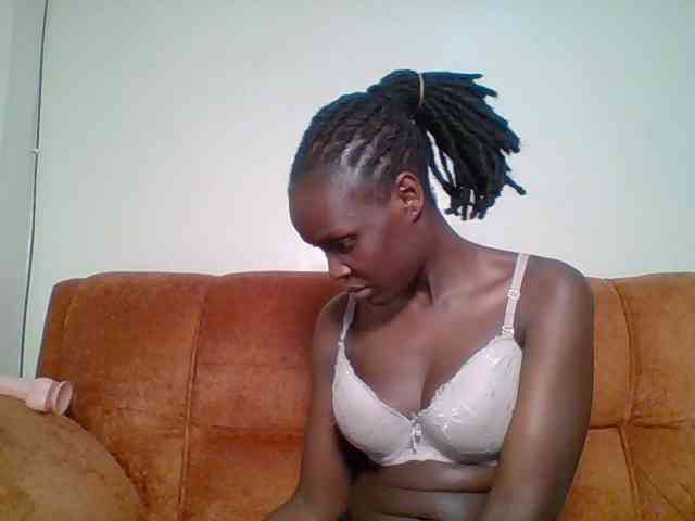 Hot-sexy-bitch webcam