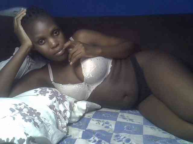 Hot-sexy-bitch webcam