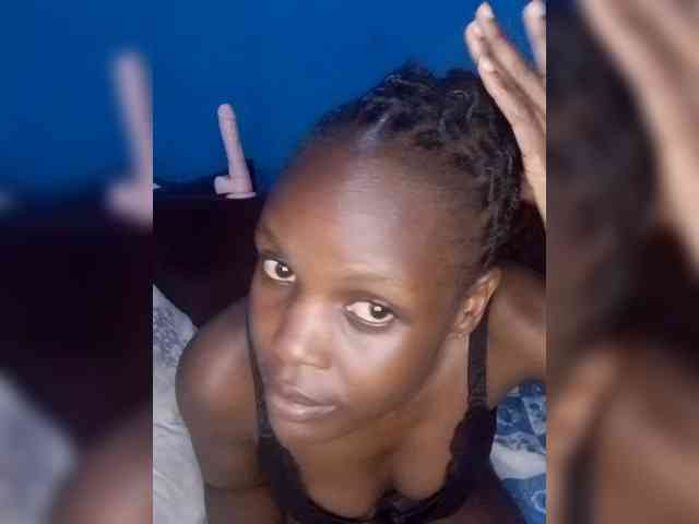 Hot-sexy-bitch webcam