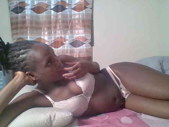 Hot-sexy-bitch webcam