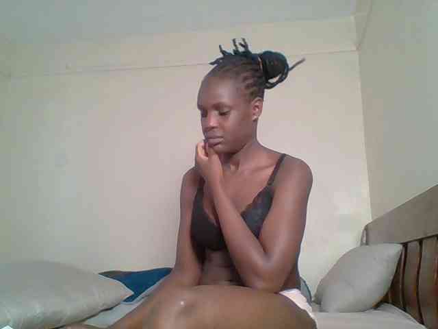 Hot-sexy-bitch webcam