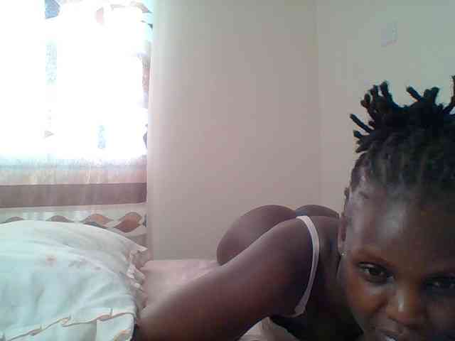 Hot-sexy-bitch webcam