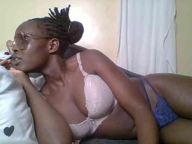 Hot-sexy-bitch webcam