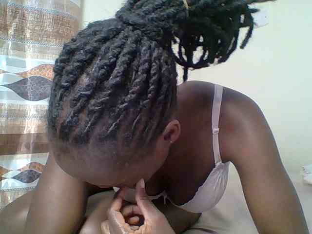 Hot-sexy-bitch webcam