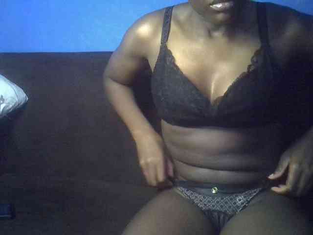 Hot-sexy-bitch webcam