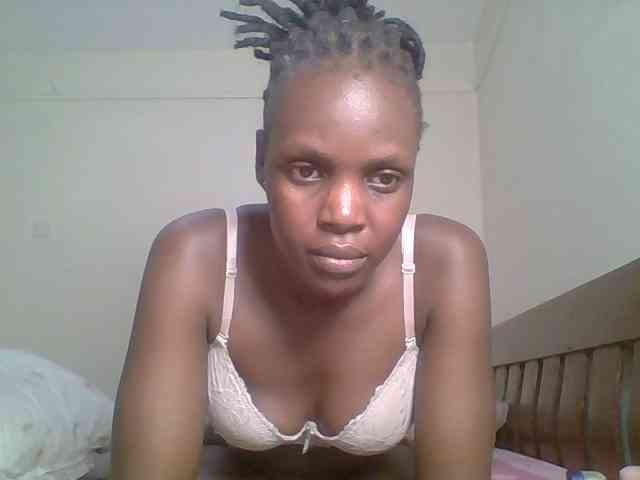 Hot-sexy-bitch webcam