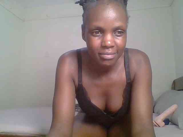 Hot-sexy-bitch webcam