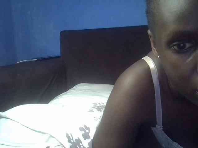 Hot-sexy-bitch webcam