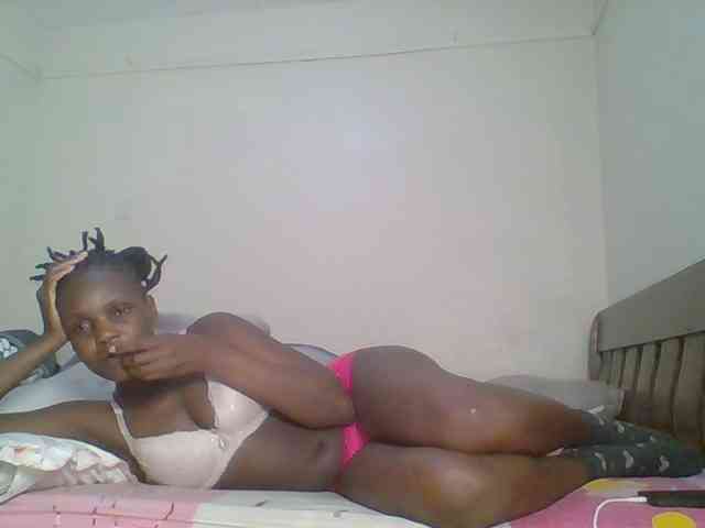 Hot-sexy-bitch webcam