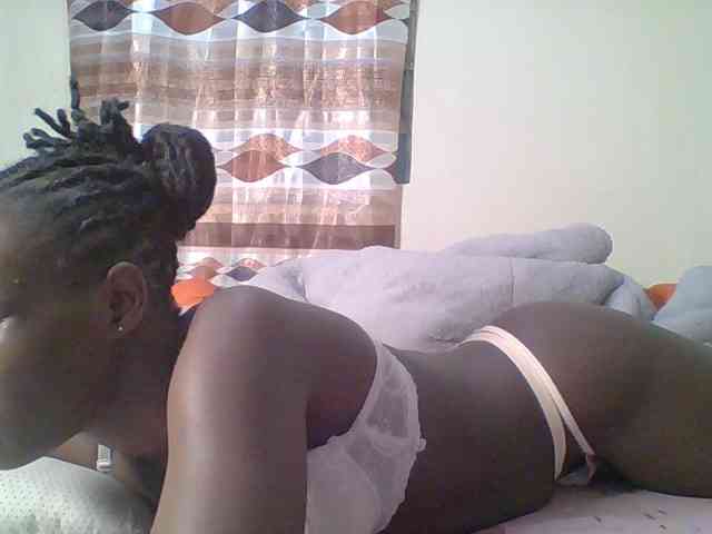 Hot-sexy-bitch webcam