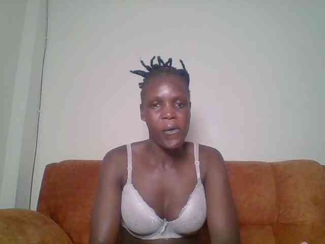 Hot-sexy-bitch webcam