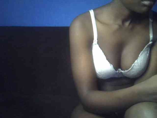 Hot-sexy-bitch webcam