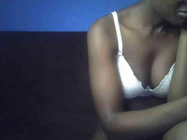 Hot-sexy-bitch webcam